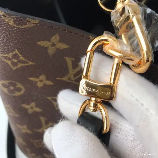 VUITTON NÉONOÉ LOUIS 0427